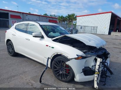 2018 MASERATI LEVANTE GRANSPORT White  Gasoline ZN661XUS5JX294501 photo #1