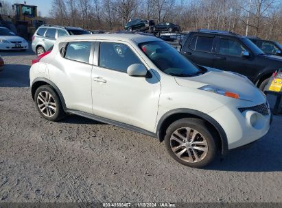 2011 NISSAN JUKE S White  Gasoline JN8AF5MV4BT011594 photo #1