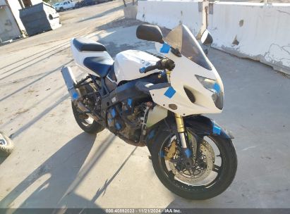 2005 SUZUKI GSX-R600 K White  Other JS1GN7CA852108224 photo #1