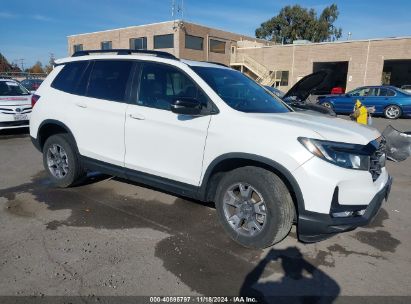 2022 HONDA PASSPORT AWD TRAILSPORT White  Gasoline 5FNYF8H62NB001703 photo #1