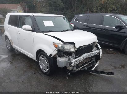 2013 SCION XB White  Gasoline JTLZE4FE7DJ045556 photo #1