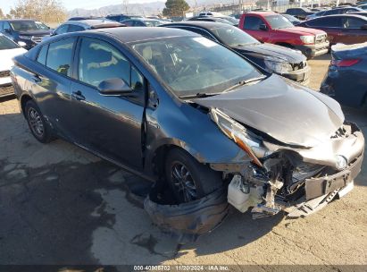 2017 TOYOTA PRIUS TWO Gray  Hybrid JTDKBRFU6H3036867 photo #1