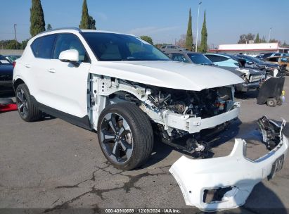 2019 VOLVO XC40 T5 INSCRIPTION White  Gasoline YV4162UL1K2148407 photo #1