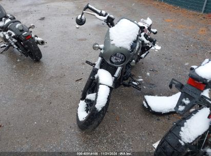 2021 INDIAN MOTORCYCLE CO. SCOUT BOBBER ABS Gray  Gasoline 56KMTA00XM3180441 photo #3