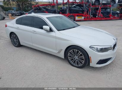 2019 BMW 540I White  Gasoline WBAJE5C57KWE66082 photo #1