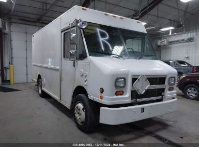 2004 FREIGHTLINER CHASSIS M LINE WALK-IN VAN   Diesel 4UZAANBW54CN46535 photo #1