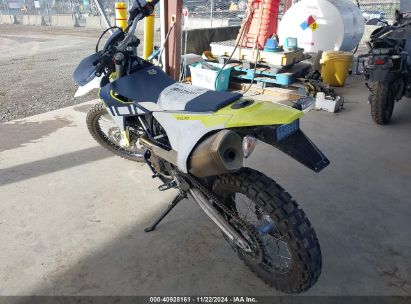 2023 HUSQVARNA 701 ENDURO White  Gasoline VBKUEV400PM744435 photo #4