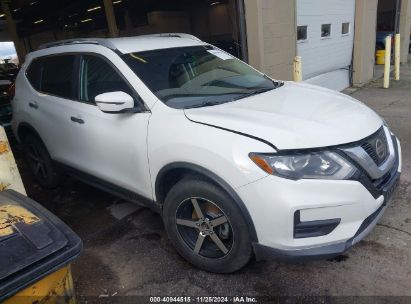 2017 NISSAN ROGUE S White  Gasoline KNMAT2MV7HP581674 photo #1