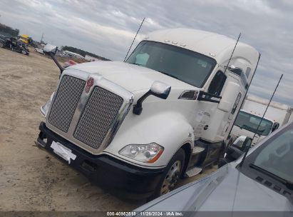 2020 KENWORTH T680 White  Diesel 1XKYDP9X5LJ312947 photo #3