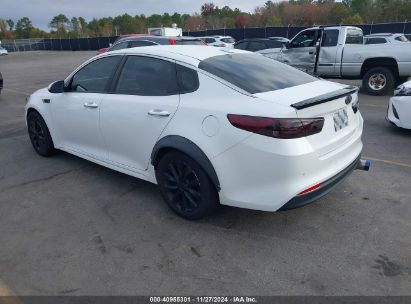 2018 KIA OPTIMA LX White  Gasoline 5XXGT4L35JG274717 photo #4