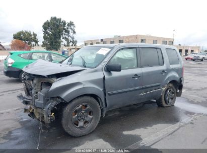 2011 HONDA PILOT LX Gray  Gasoline 5FNYF4H2XBB104062 photo #3