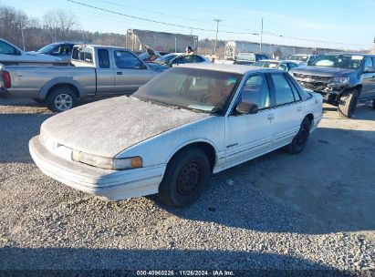 1994 OLDSMOBILE CUTLASS SUPREME S White  Gasoline 1G3WH55M7RD306579 photo #3