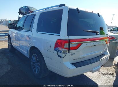 2015 LINCOLN NAVIGATOR White  Gasoline 5LMJJ2HT2FEJ11133 photo #4