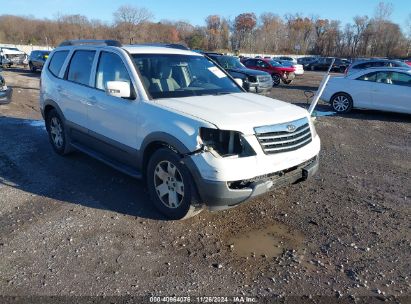 2009 KIA BORREGO EX V6 White  Gasoline KNDJH741X95017266 photo #1