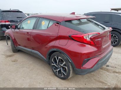 2018 TOYOTA C-HR XLE Red  Gasoline NMTKHMBX1JR028356 photo #4