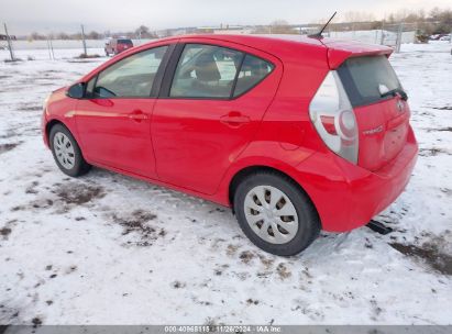 2012 TOYOTA PRIUS C THREE Red  Hybrid JTDKDTB35C1506086 photo #4