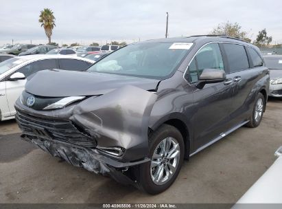 2024 TOYOTA SIENNA XLE Gray  Hybrid 5TDJRKEC1RS214644 photo #3