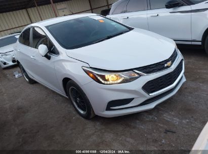 2017 CHEVROLET CRUZE LT AUTO White  Gasoline 1G1BE5SM2H7137637 photo #1