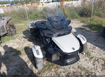 2021 CAN-AM SPYDER ROADSTER RT/RT LIMITED Silver  Gasoline 2BXNBDD20MV003244 photo #1