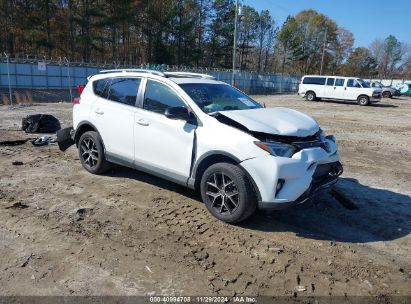 2018 TOYOTA RAV4 SE White  Gasoline JTMNFREV3JD121452 photo #1