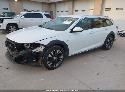 2018 BUICK REGAL TOURX ESSENCE White  Gasoline W04GV8SXXJ1159896 photo #3