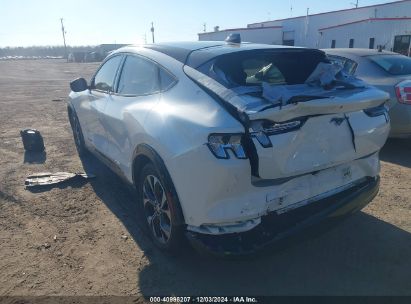 2022 FORD MUSTANG MACH-E PREMIUM White  Electric 3FMTK3SU1NMA37793 photo #4