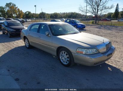 2011 LINCOLN TOWN CAR SIGNATURE LIMITED Gold  Flexible Fuel 2LNBL8CV2BX757794 photo #1