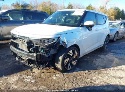 2023 KIA SOUL GT-LINE White  Gasoline KNDJ53AU9P7866760 photo #3