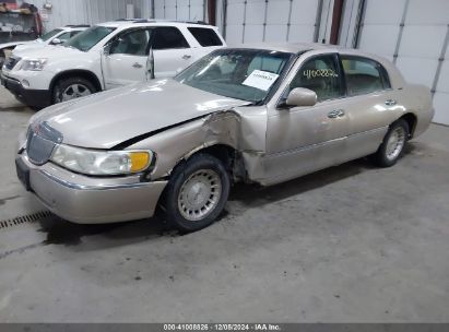 1998 LINCOLN TOWN CAR EXECUTIVE Gold  Gasoline 1LNFM81W4WY667871 photo #3