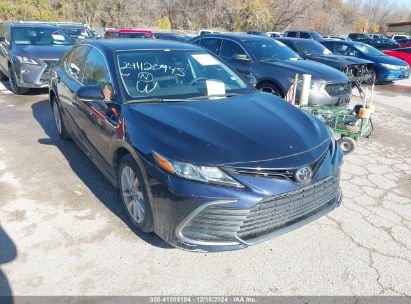 2022 TOYOTA CAMRY LE Blue  Gasoline 4T1C11AK4NU658349 photo #1