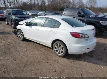 2013 MAZDA MAZDA3 I SPORT White  Gasoline JM1BL1U74D1788780 photo #4