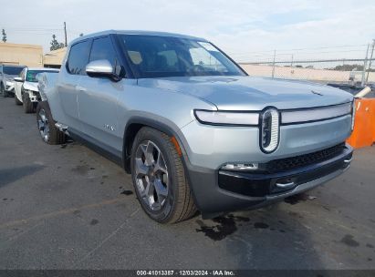 2024 RIVIAN R1T ADVENTURE DUAL MOTOR LARGE PACK/ADVENTURE DUAL MOTOR PERF LARGE PACK Gray  Electric 7FCTGBAAXRN032590 photo #1