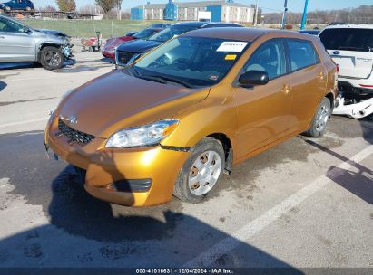 2010 TOYOTA MATRIX Gold  Gasoline 2T1KU4EE9AC470513 photo #3