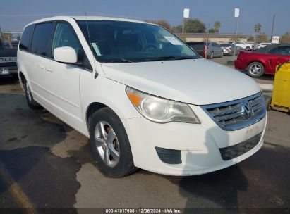 2009 VOLKSWAGEN ROUTAN SE White  Gasoline 2V8HW34139R564061 photo #1