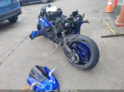 2024 YAMAHA YZFR1 Blue  Gasoline JYARN66E6RA004233 photo #4