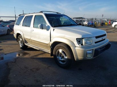 2000 INFINITI QX4 White  Gasoline JNRAR07Y5YW083844 photo #1