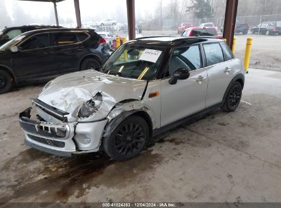 2015 MINI HARDTOP COOPER Silver  Gasoline WMWXS5C55FT827848 photo #3