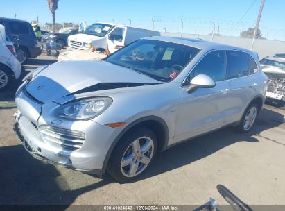 2014 PORSCHE CAYENNE DIESEL Silver  Diesel WP1AF2A26ELA39968 photo #3