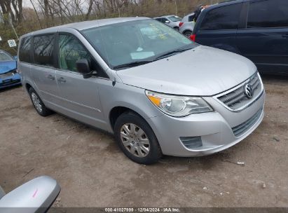 2011 VOLKSWAGEN ROUTAN S Silver  Flexible Fuel 2V4RW4DG9BR717418 photo #1