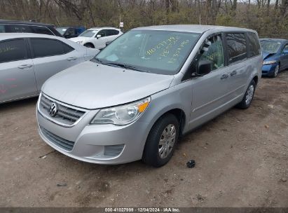 2011 VOLKSWAGEN ROUTAN S Silver  Flexible Fuel 2V4RW4DG9BR717418 photo #3