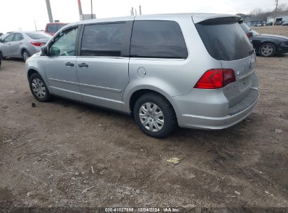 2011 VOLKSWAGEN ROUTAN S Silver  Flexible Fuel 2V4RW4DG9BR717418 photo #4