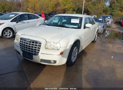 2005 CHRYSLER 300 TOURING White  Gasoline 2C3JA53G05H136126 photo #3