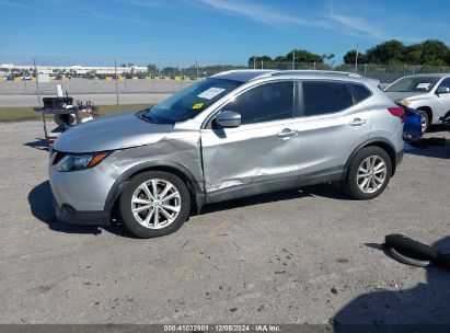 2017 NISSAN ROGUE SPORT SV Gray  Gasoline JN1BJ1CP8HW011084 photo #3