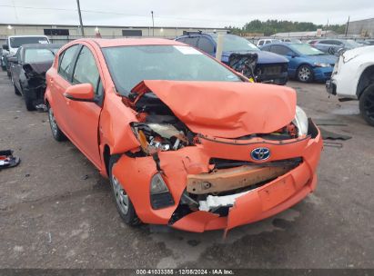 2014 TOYOTA PRIUS C TWO Orange  Hybrid JTDKDTB36E1065989 photo #1