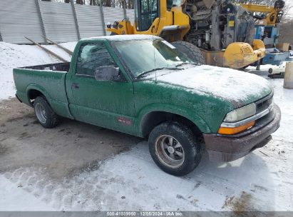 1998 CHEVROLET S-10 LS FLEETSIDE Green  Gasoline 1GCCS1449WK154617 photo #1