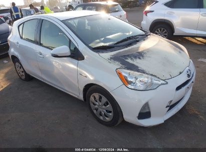 2014 TOYOTA PRIUS C ONE White  Hybrid JTDKDTB36E1574951 photo #1