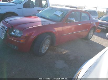 2010 CHRYSLER 300 TOURING/SIGNATURE SERIES/EXECUTIVE SERIES Red  Gasoline 2C3CA5CV4AH326822 photo #3