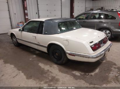 1992 BUICK RIVIERA White  Gasoline 1G4EZ13L8NU410127 photo #4