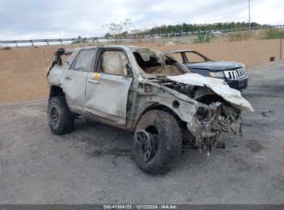 2018 TOYOTA 4RUNNER TRD OFF ROAD PREMIUM Silver  Gasoline JTEBU5JR6J5545630 photo #1