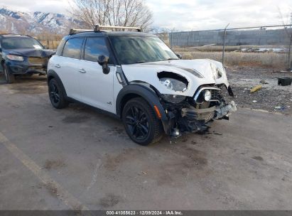 2013 MINI COUNTRYMAN COOPER S White  Gasoline WMWZC5C5XDWP33739 photo #1